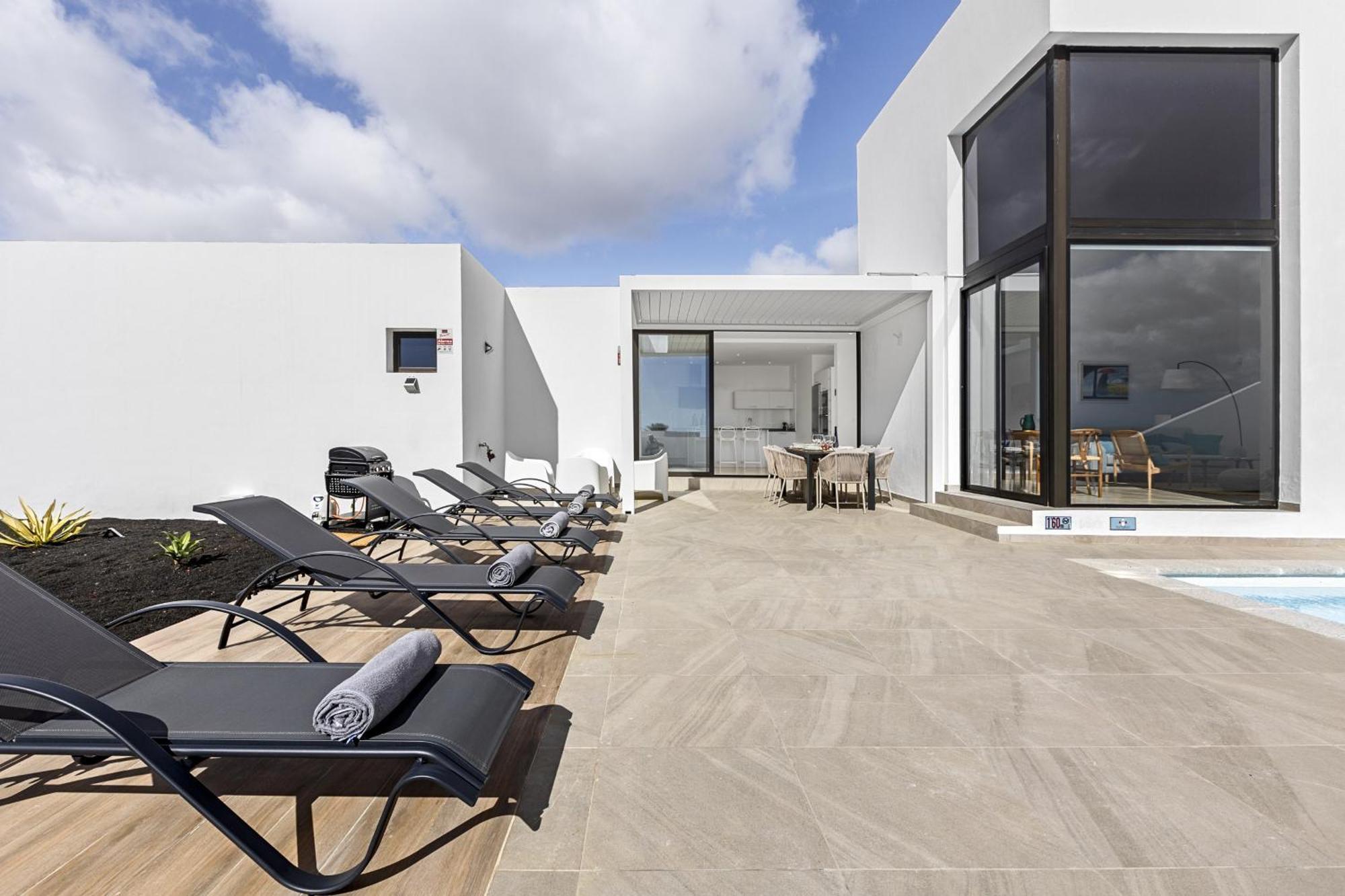 Casahost Fontaine Bleue Villa Tias Exterior photo